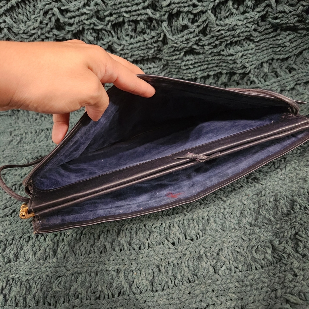 Genuine Leather Crossbody Bag - Picture 4 of 8